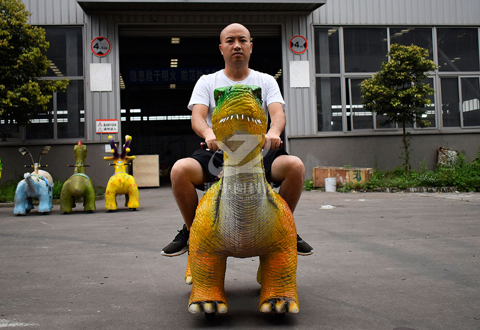 廣場電動車，阿普吐龍恐龍車，電動小車